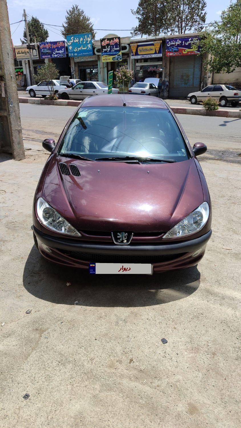 پژو ۲۰۶ صندوق دار v8 - 1393
