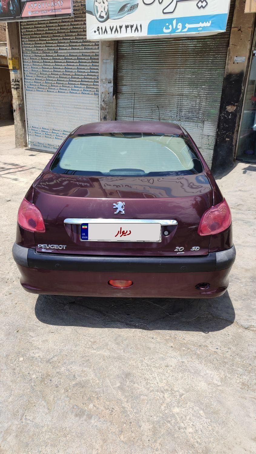 پژو ۲۰۶ صندوق دار v8 - 1393