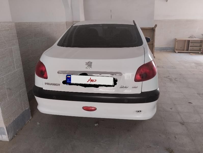 پژو ۲۰۶ صندوق دار v8 - 1397