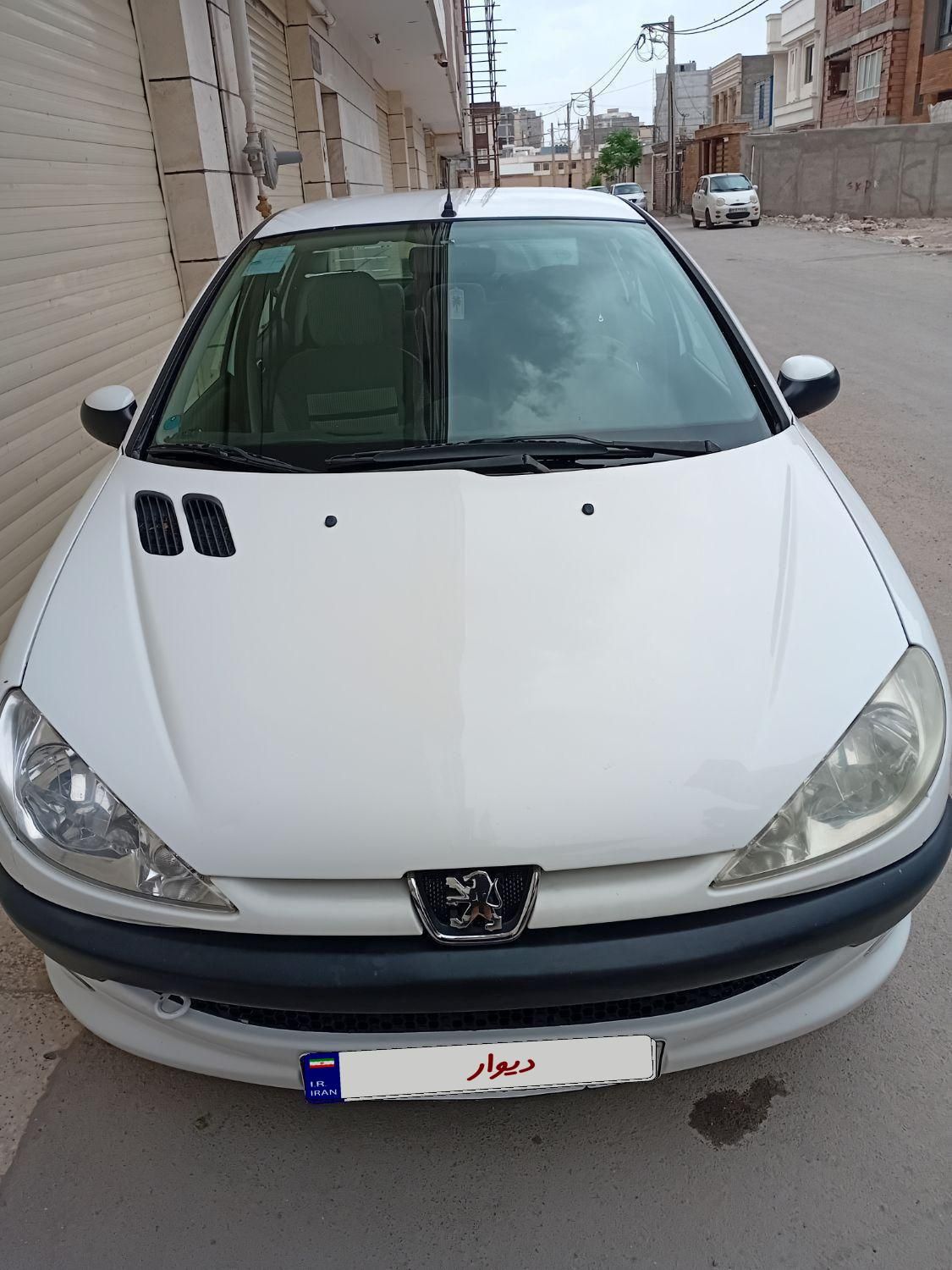 پژو ۲۰۶ صندوق دار v8 - 1395