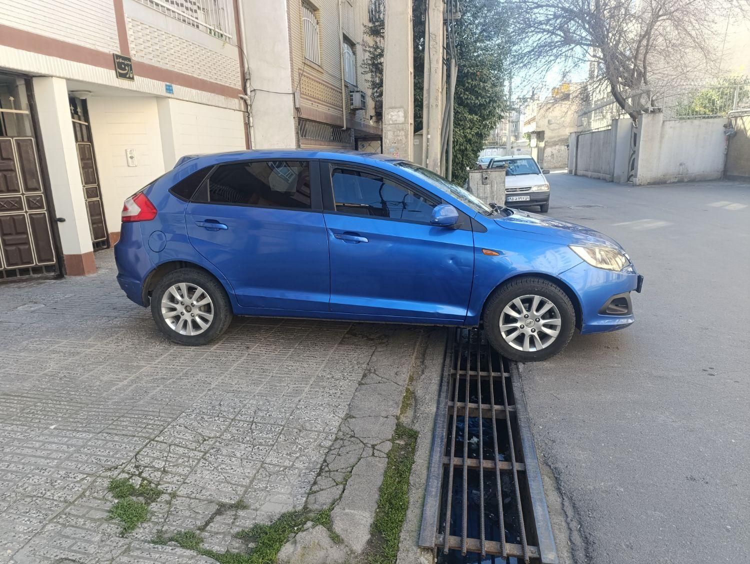 ام وی ام 315 هاچ بک ساده دنده ای - 1395