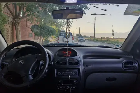 پژو ۲۰۶ صندوق دار v8 - 1399