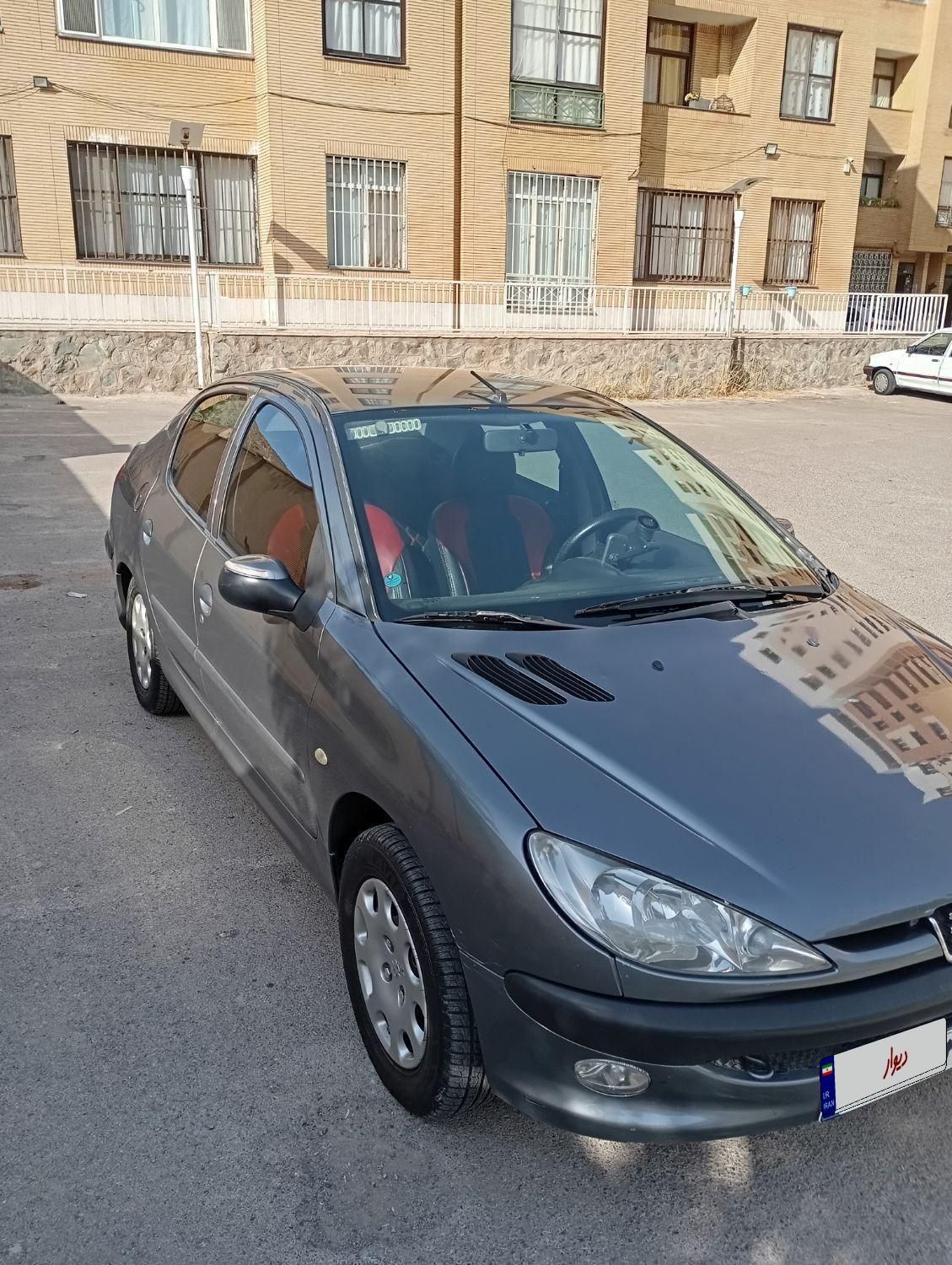 پژو ۲۰۶ صندوق دار v8 - 1393