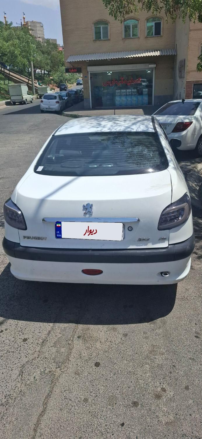 پژو ۲۰۶ صندوق دار v8 - 1395