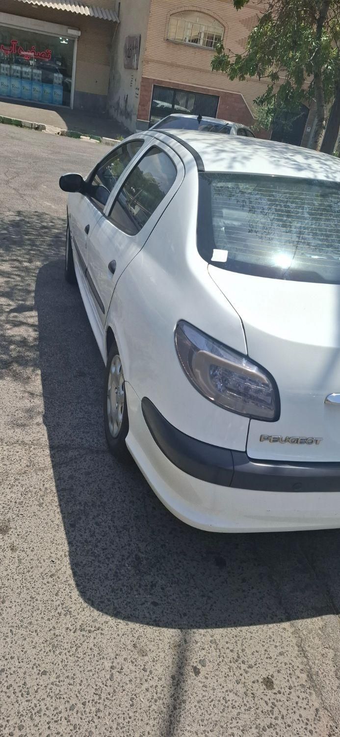 پژو ۲۰۶ صندوق دار v8 - 1395