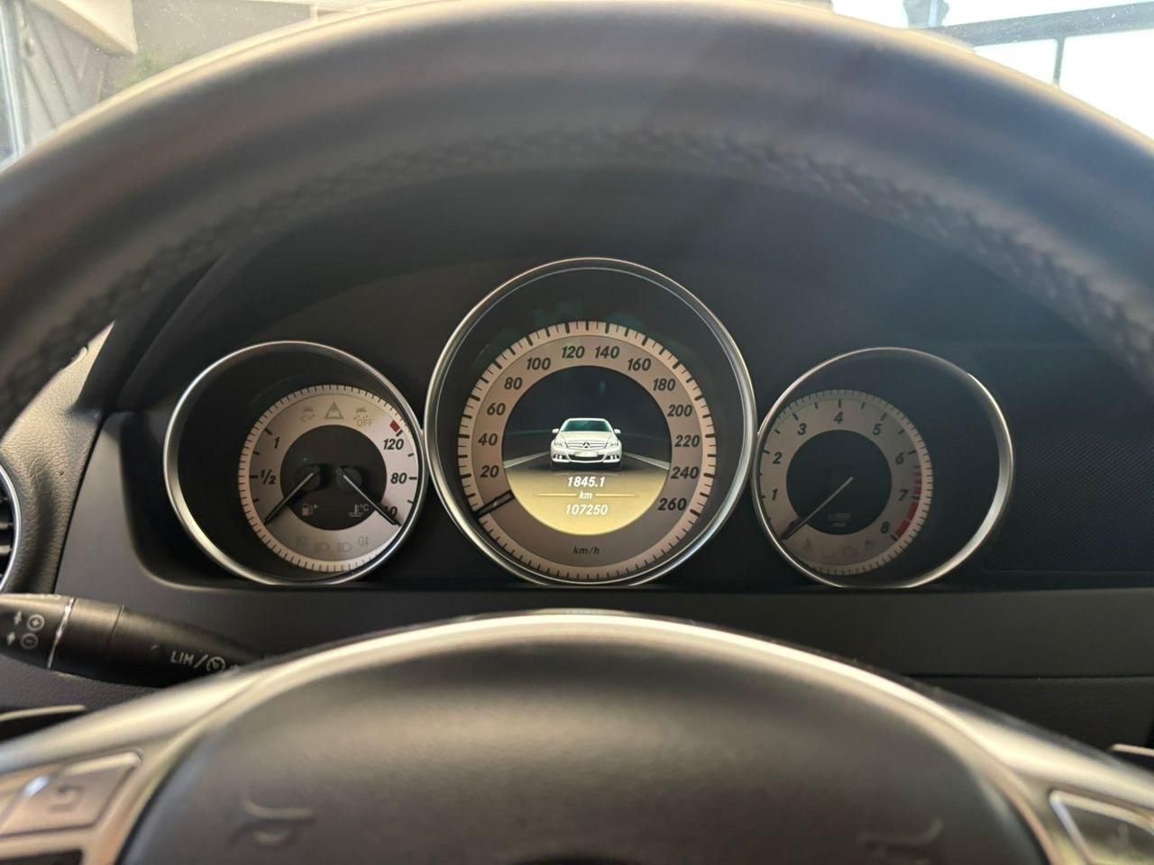 بنز C 200 - 2012
