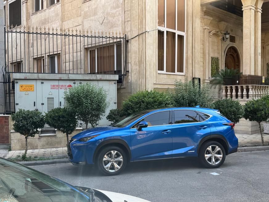 لکسوس NX هیبرید 300H - 2016