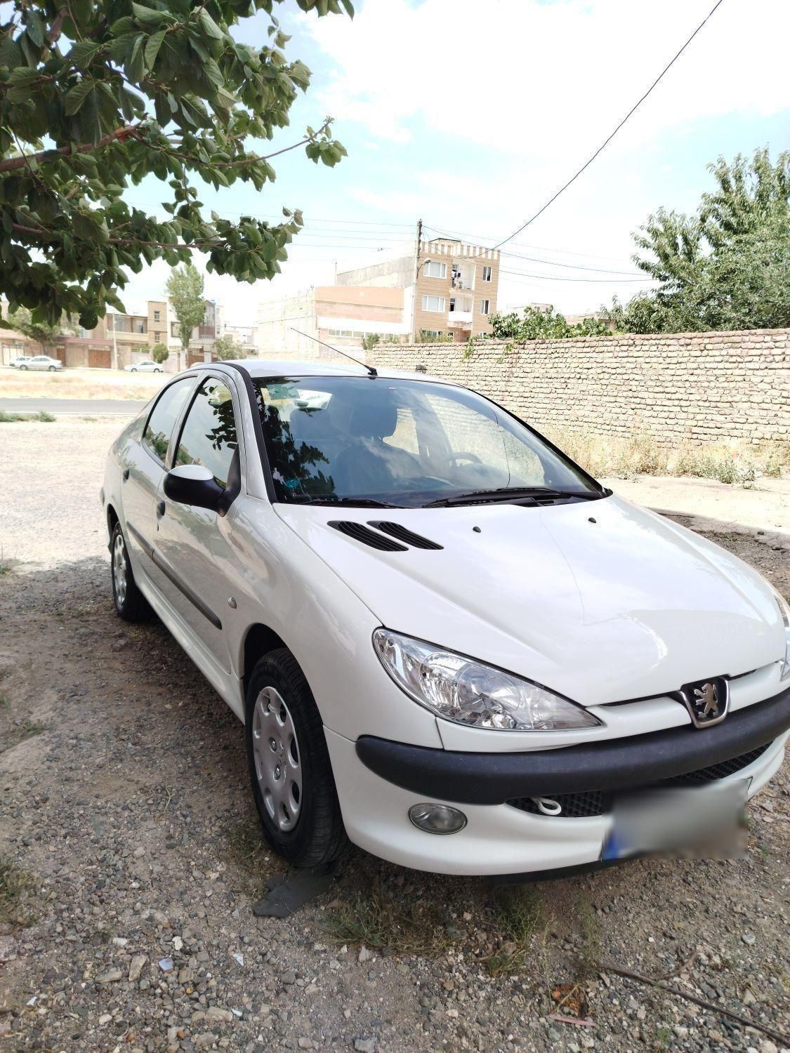 پژو ۲۰۶ صندوق دار v8 - 1394