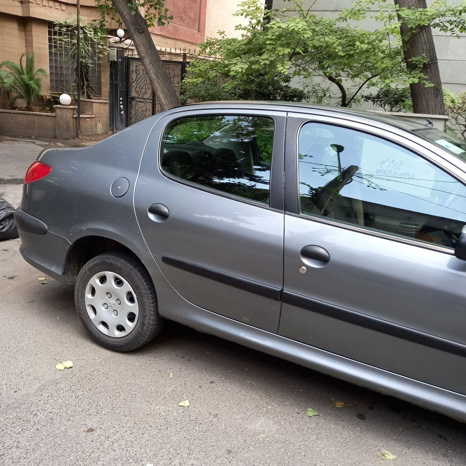 پژو ۲۰۶ صندوق دار v8 - 1390