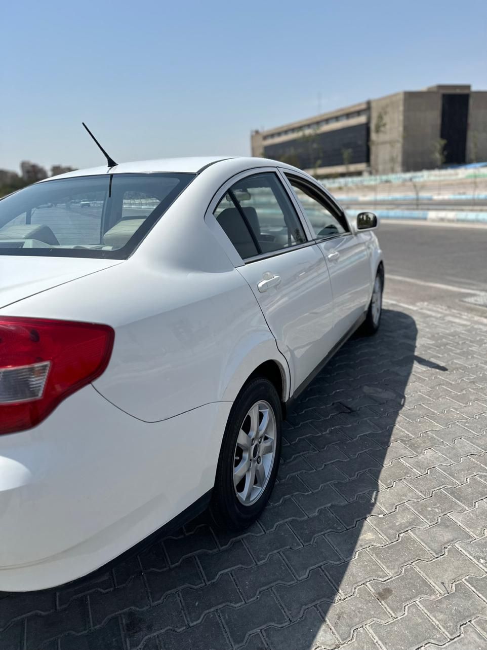 ام وی ام 550 اتوماتیک - 1394