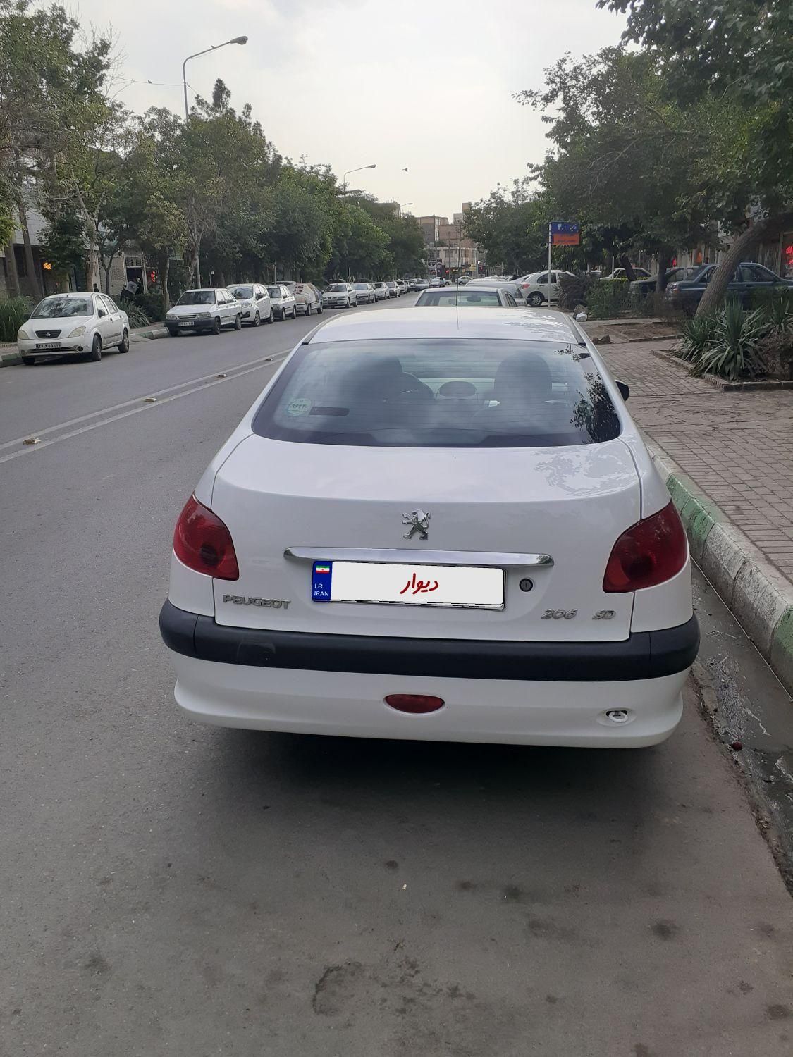 پژو ۲۰۶ صندوق دار v8 - 1400