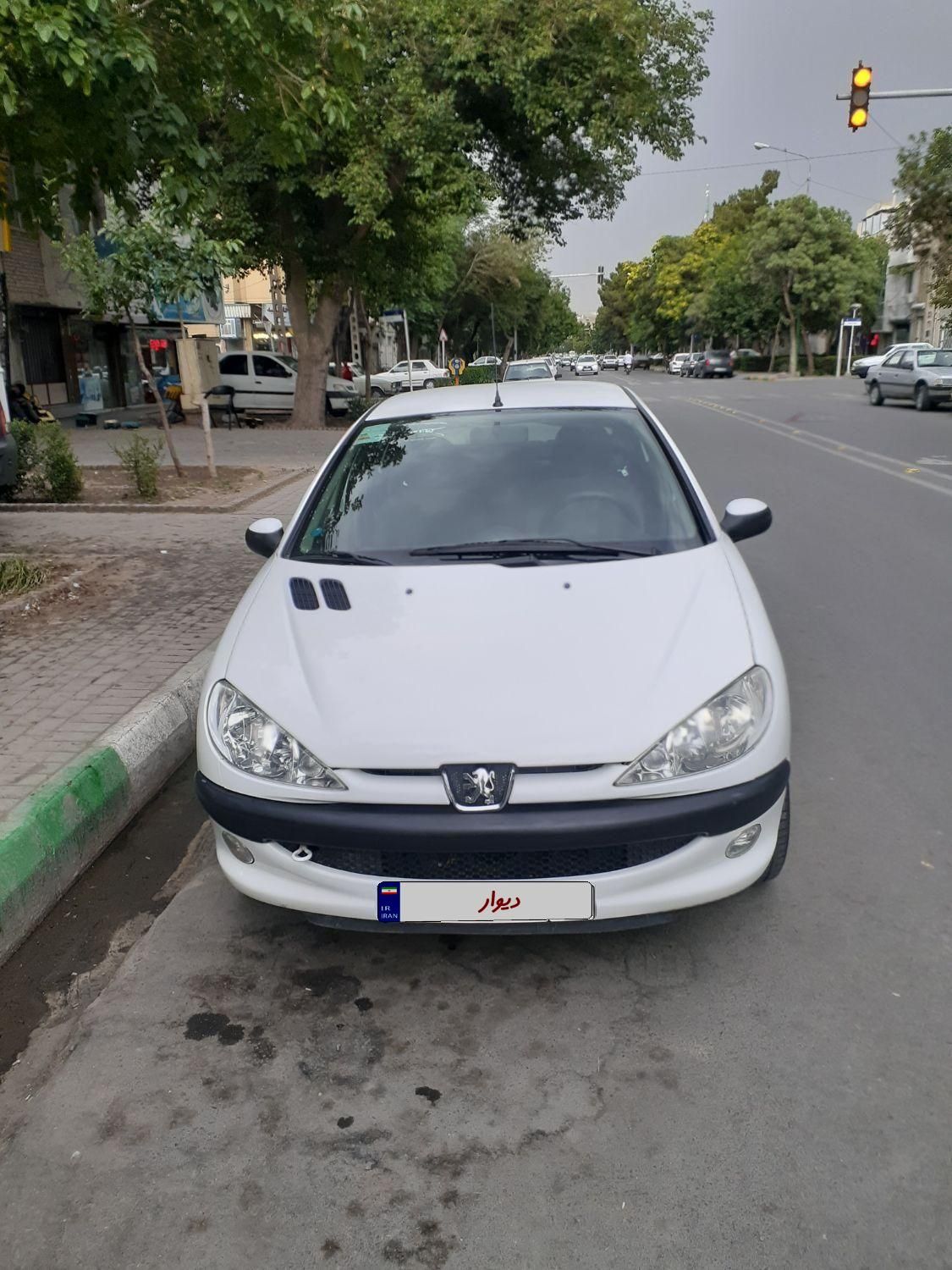 پژو ۲۰۶ صندوق دار v8 - 1400