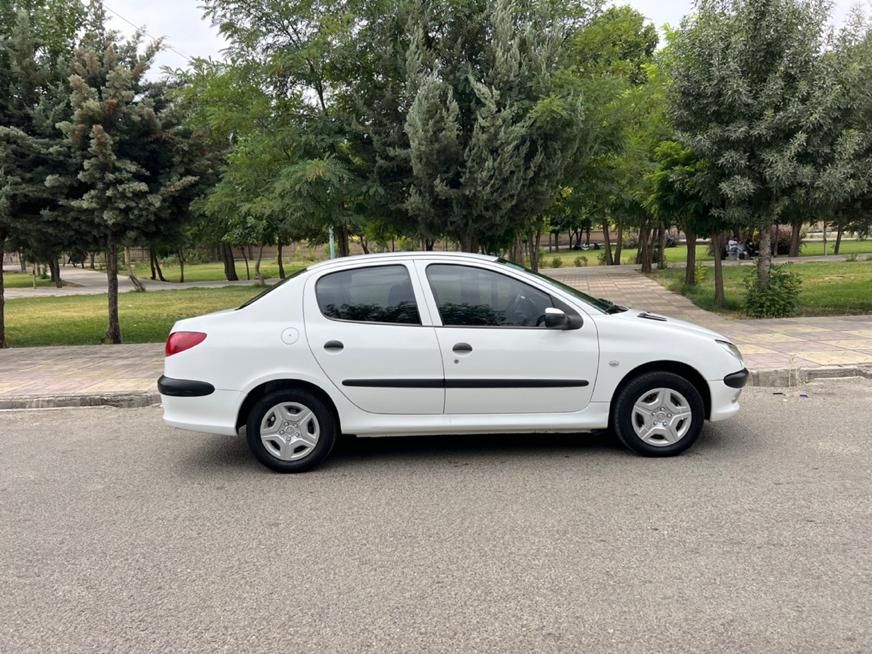 پژو ۲۰۶ صندوق دار v8 - 1398