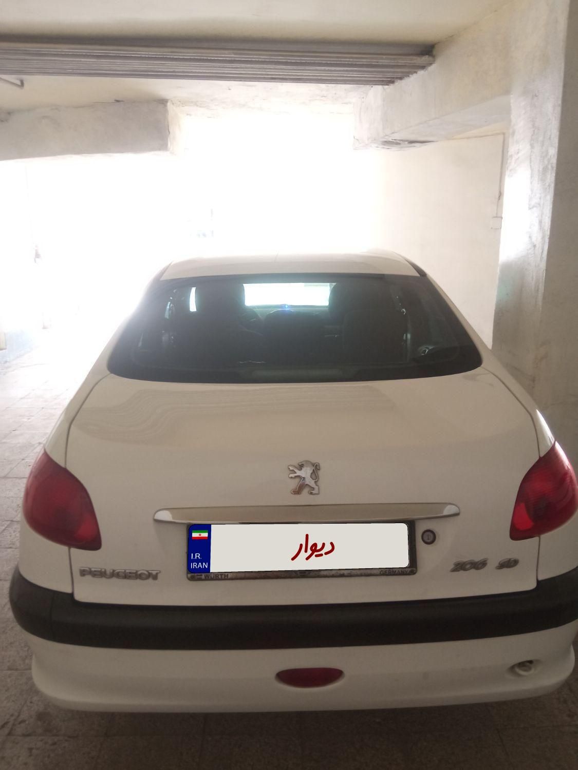 پژو ۲۰۶ صندوق دار v8 - 1390