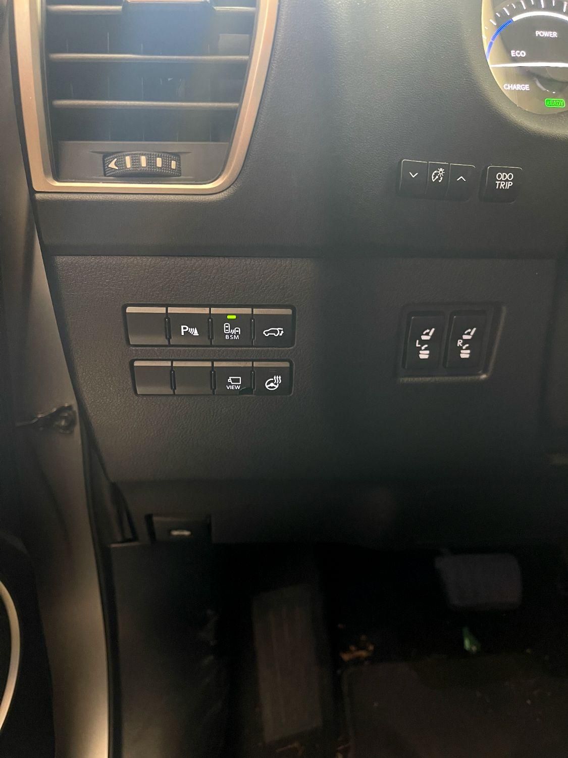 لکسوس NX هیبرید 300H - 2016