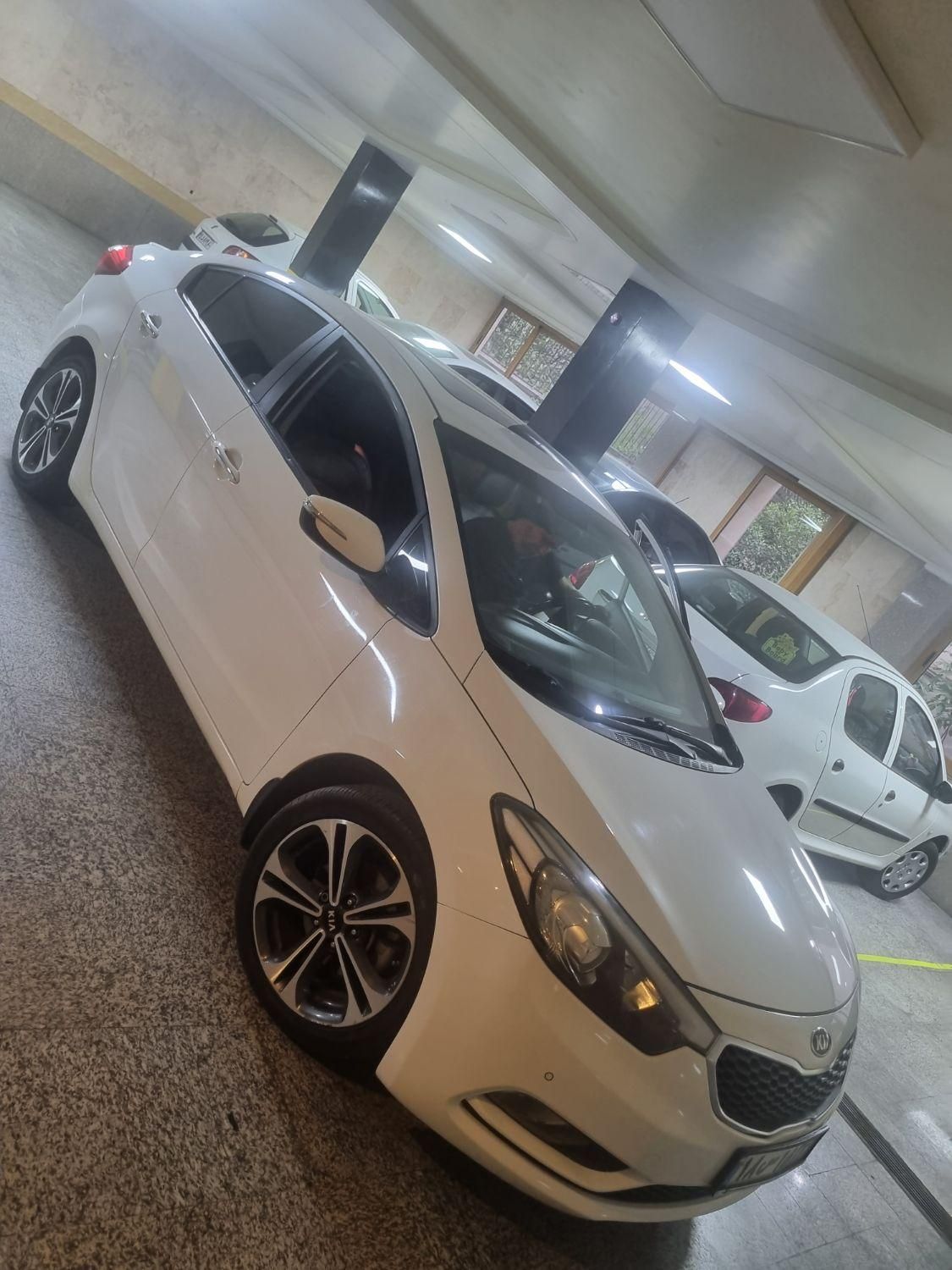 کیا سراتو 2.0 لیتر اتوماتیک GT لاین - 2015