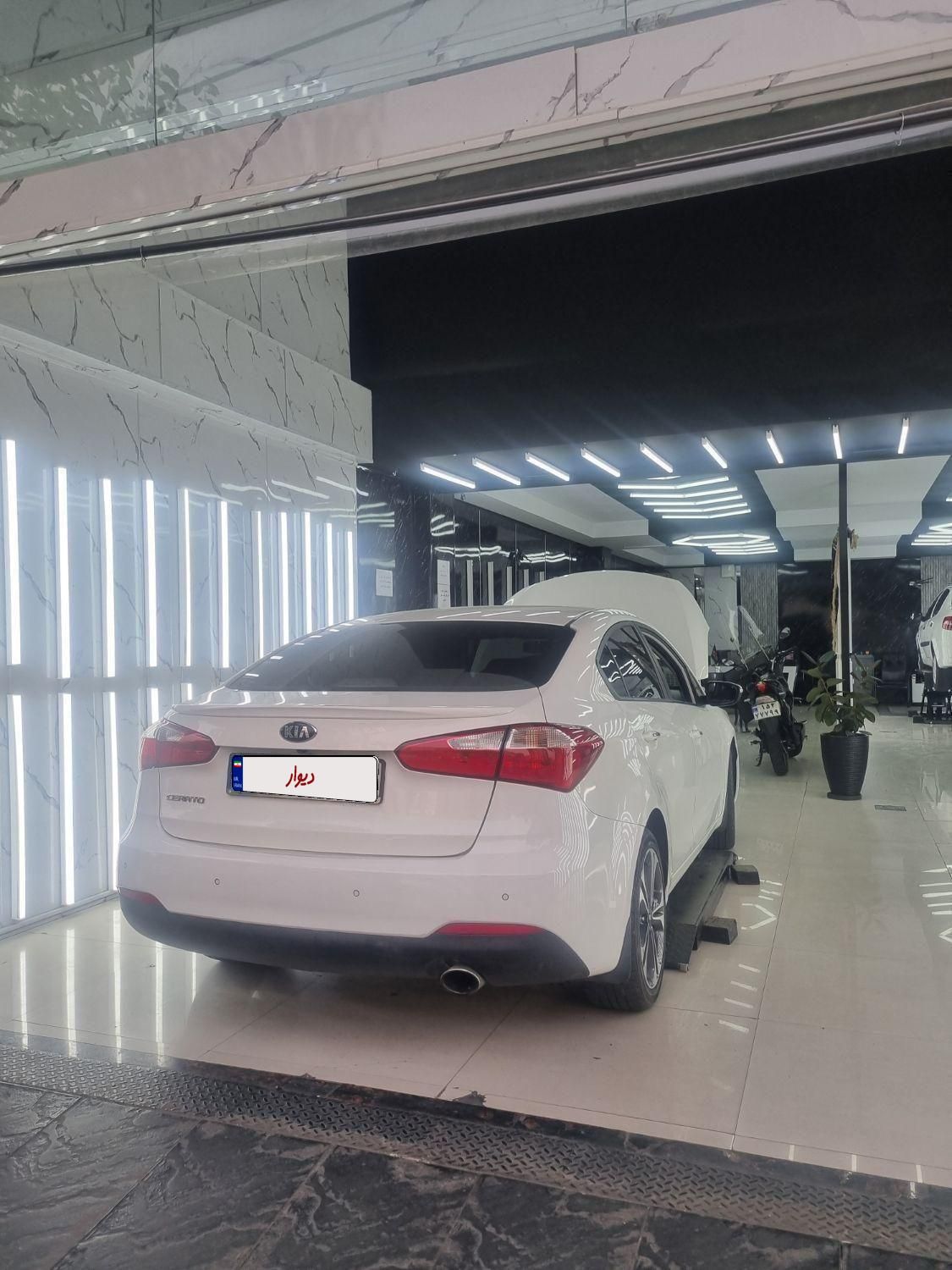 کیا سراتو 2.0 لیتر اتوماتیک GT لاین - 2015