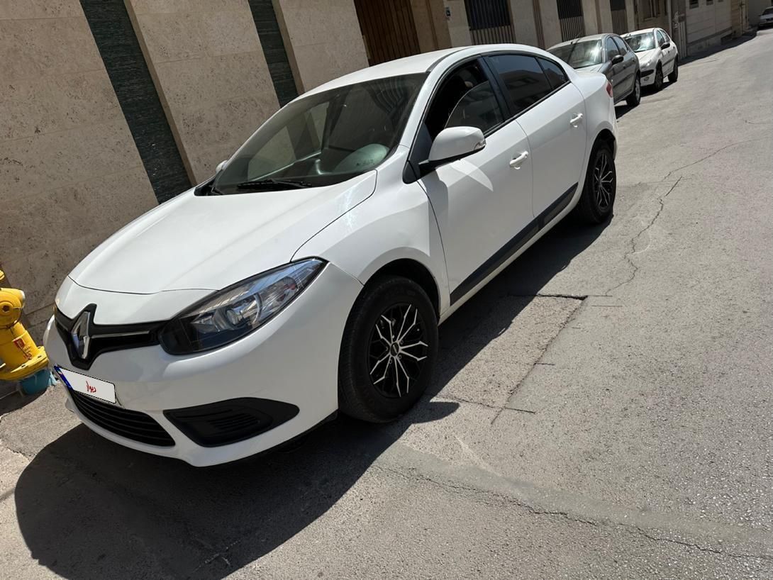 خودرو رنو، فلوئنس آگهی ann_19484001