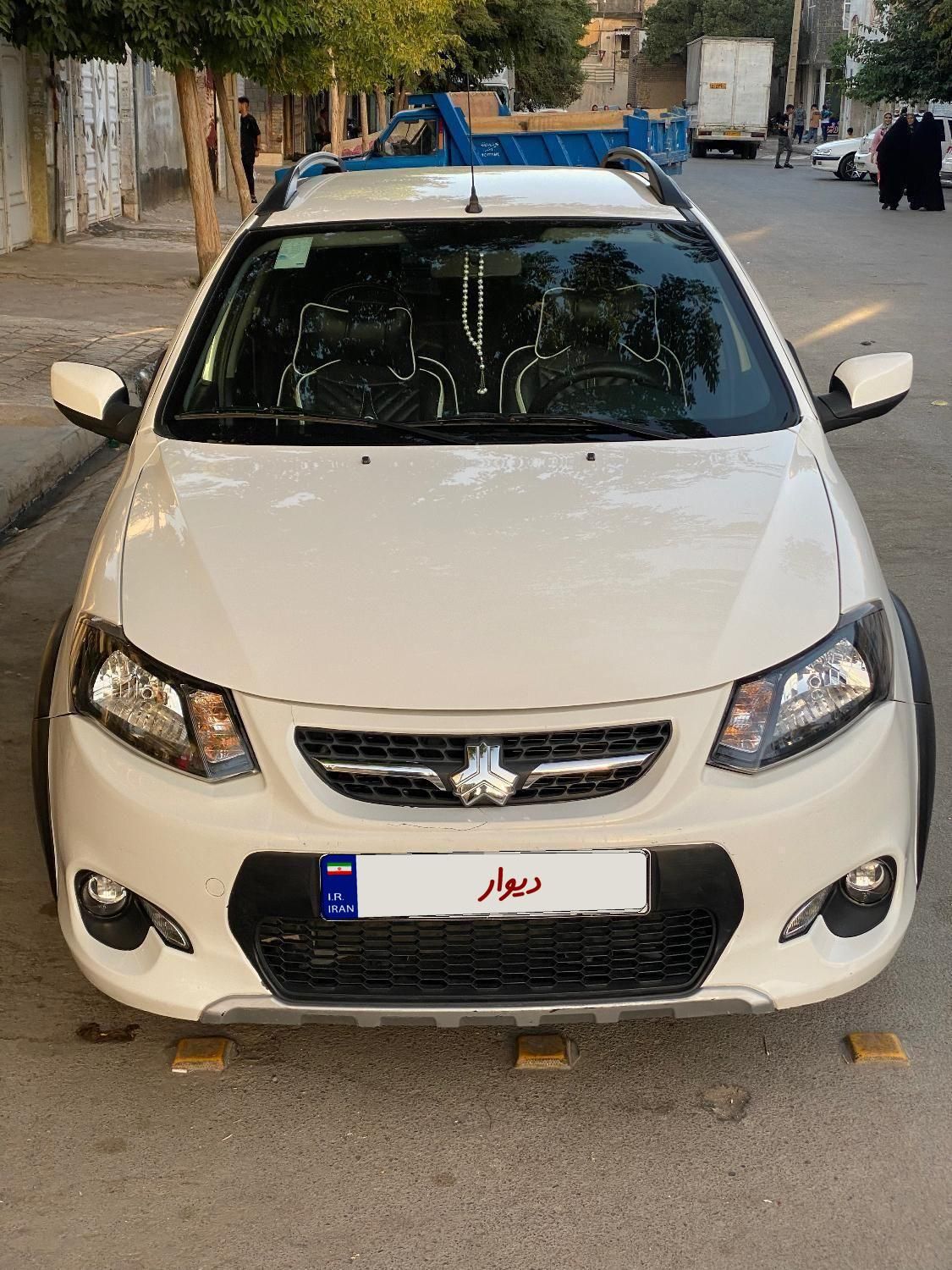 خودرو کوییک، معمولی آگهی ann_19484121