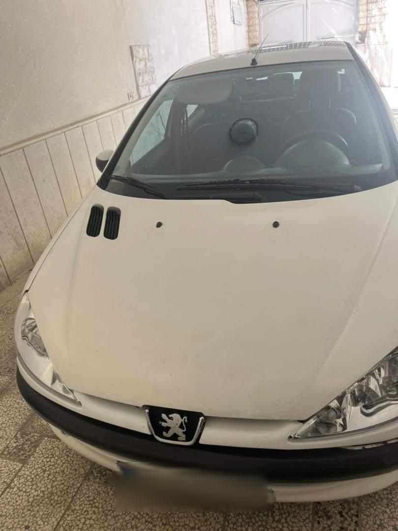 پژو ۲۰۶ صندوق دار v8 - 1393