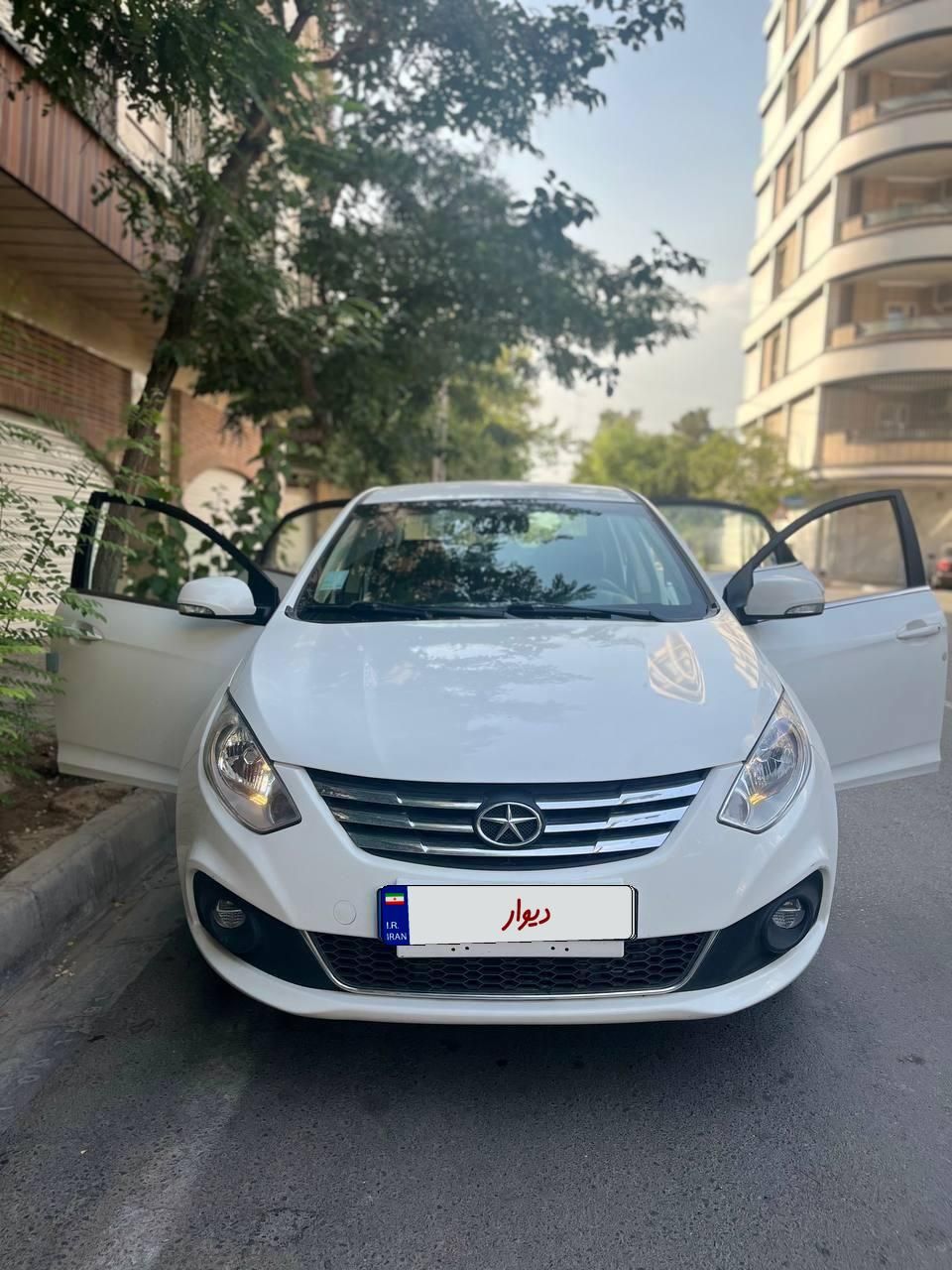 جک J4 اتوماتیک ساده - 1402
