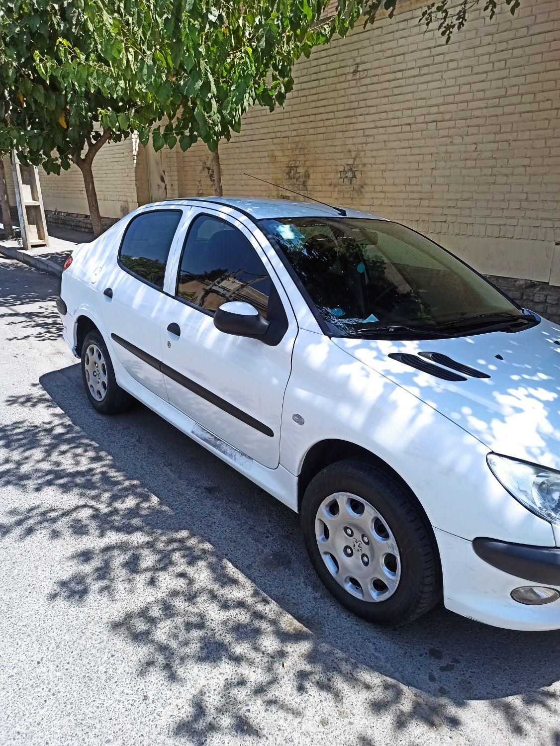 پژو ۲۰۶ صندوق دار v8 - 1399