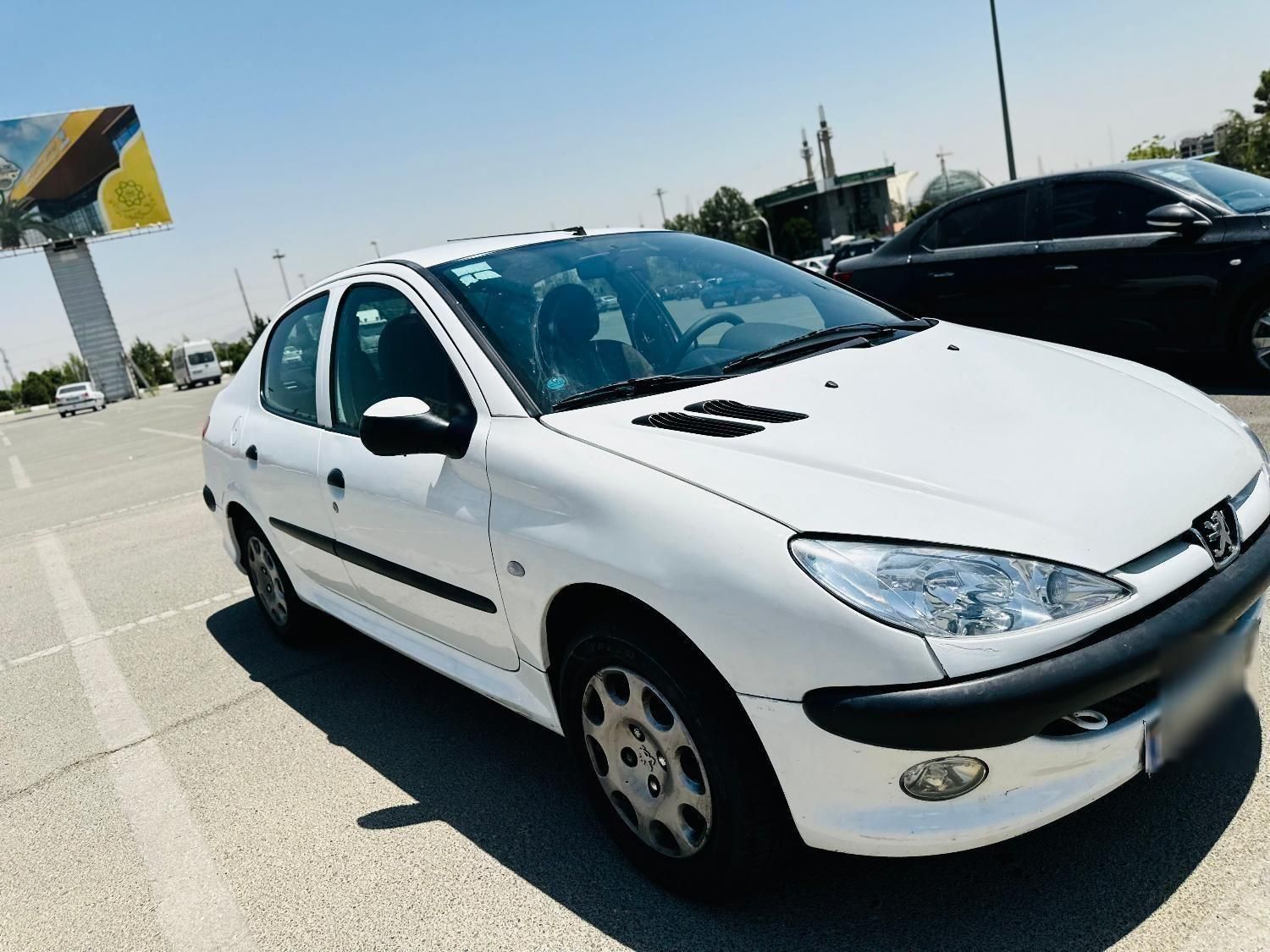 پژو ۲۰۶ صندوق دار v8 - 1395