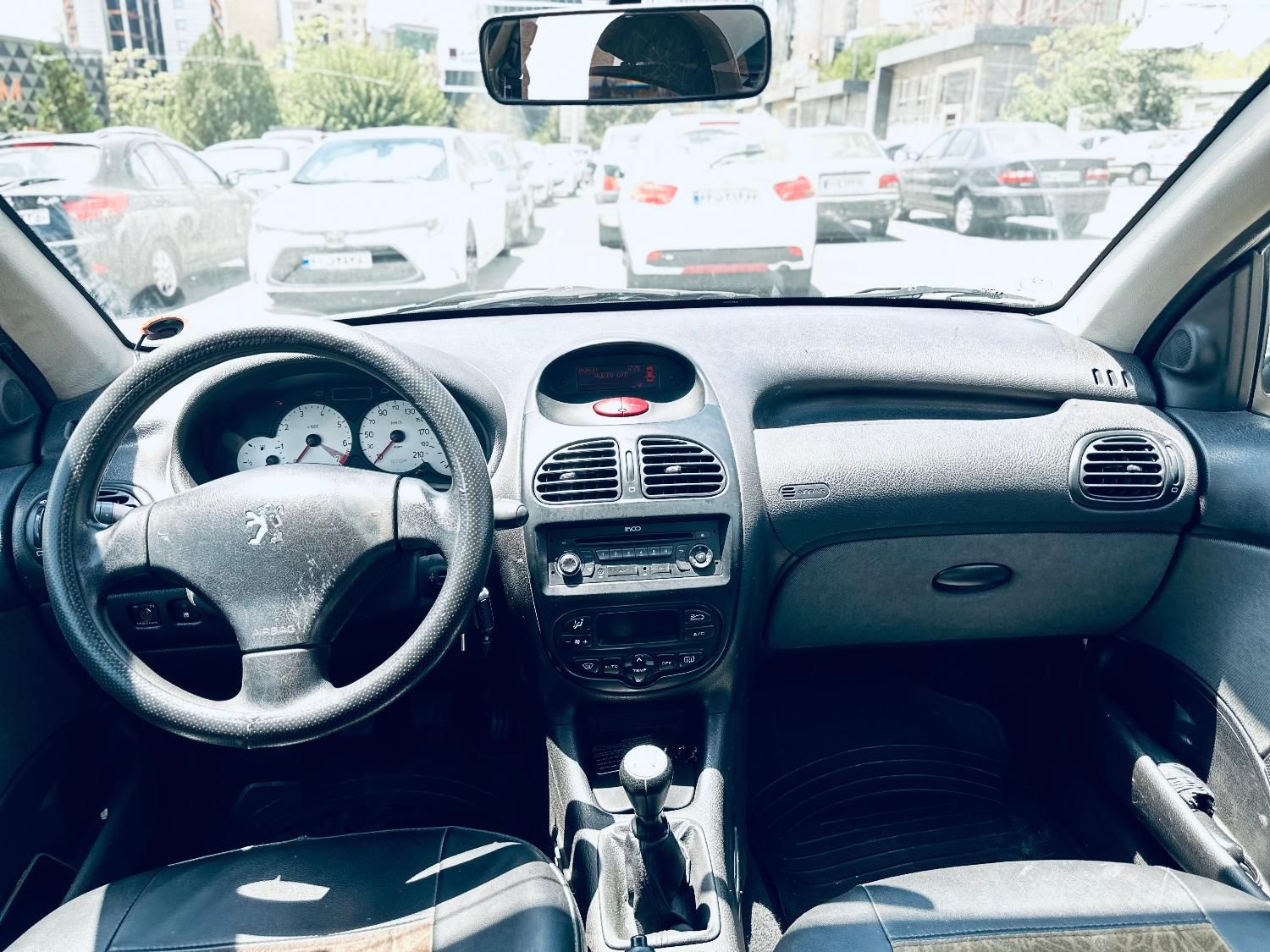 پژو ۲۰۶ صندوق دار v8 - 1395
