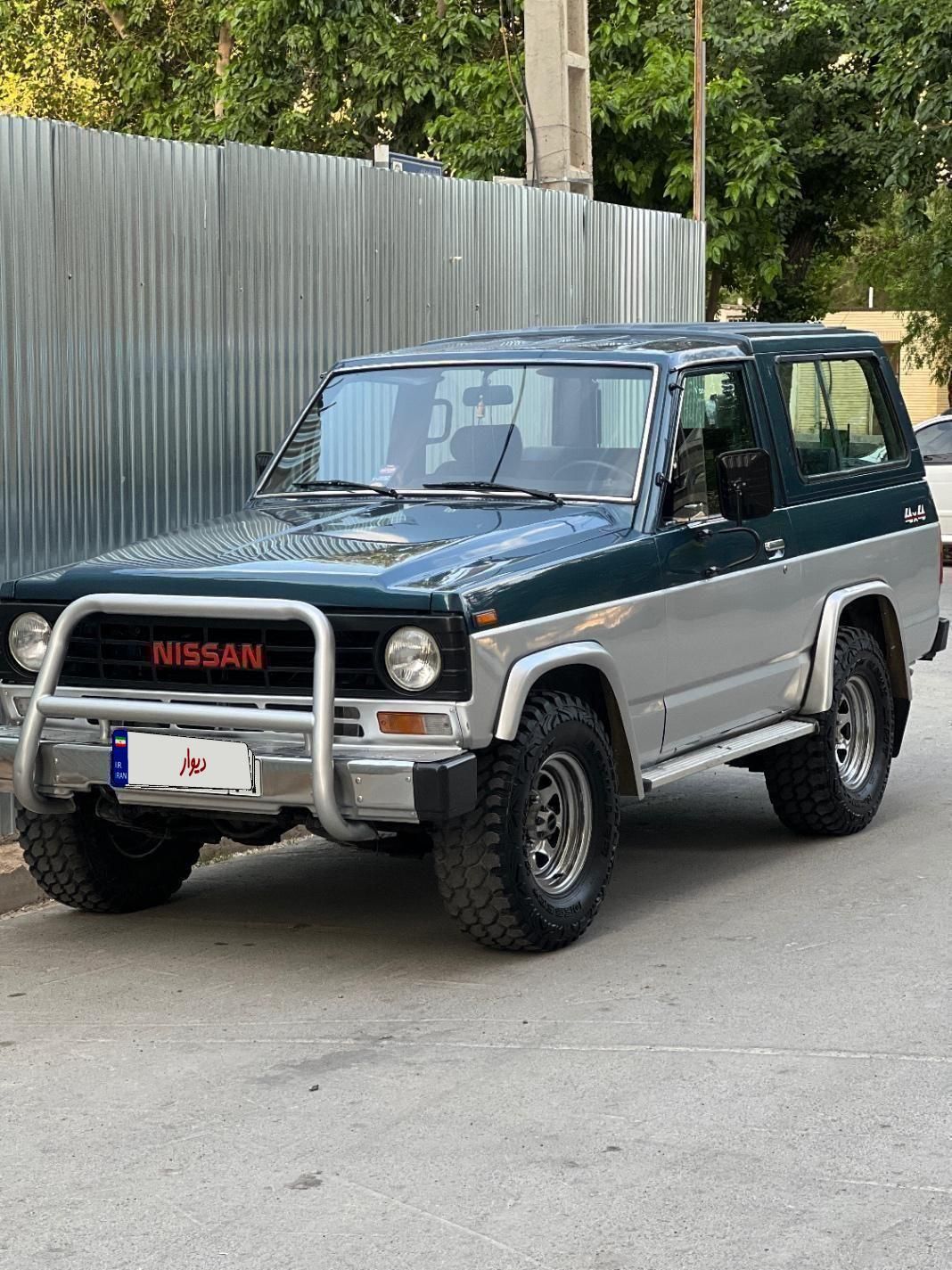 نیسان پاترول دو درب دنده‌ای - 1996