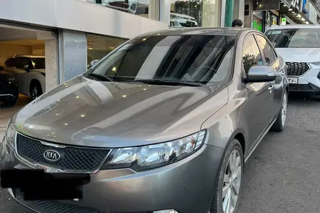 کیا سراتو 2.0 لیتر دنده ای - 2010