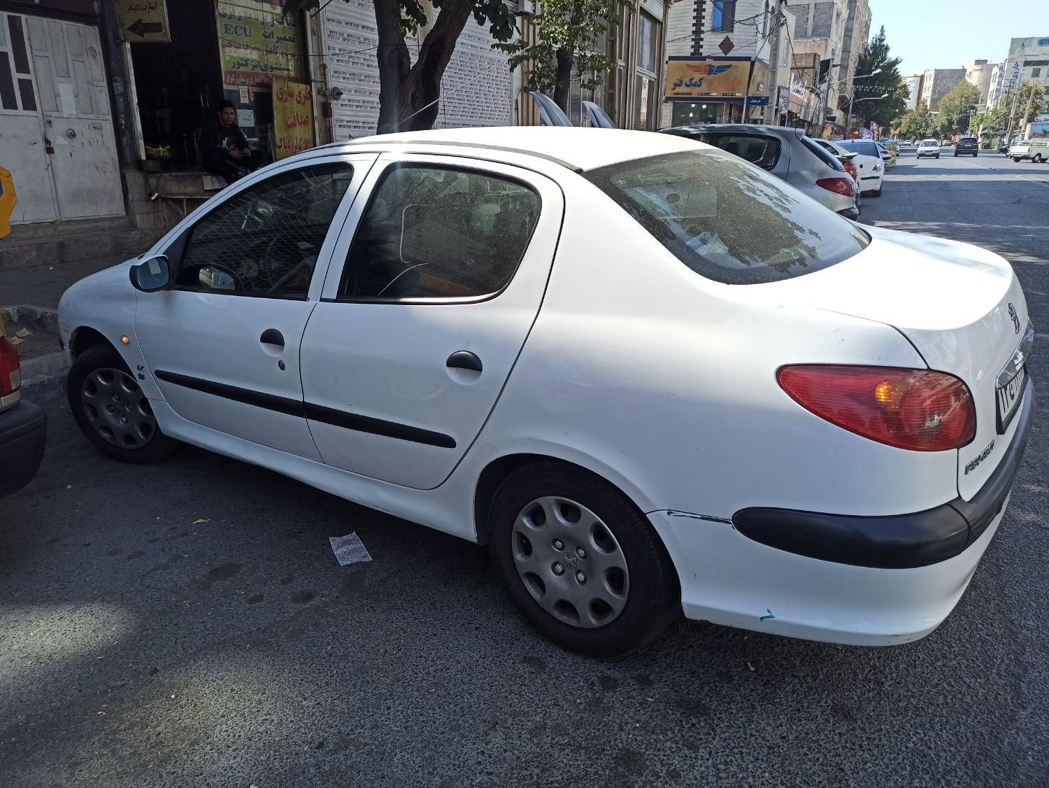 پژو ۲۰۶ صندوق دار v8 - 1395