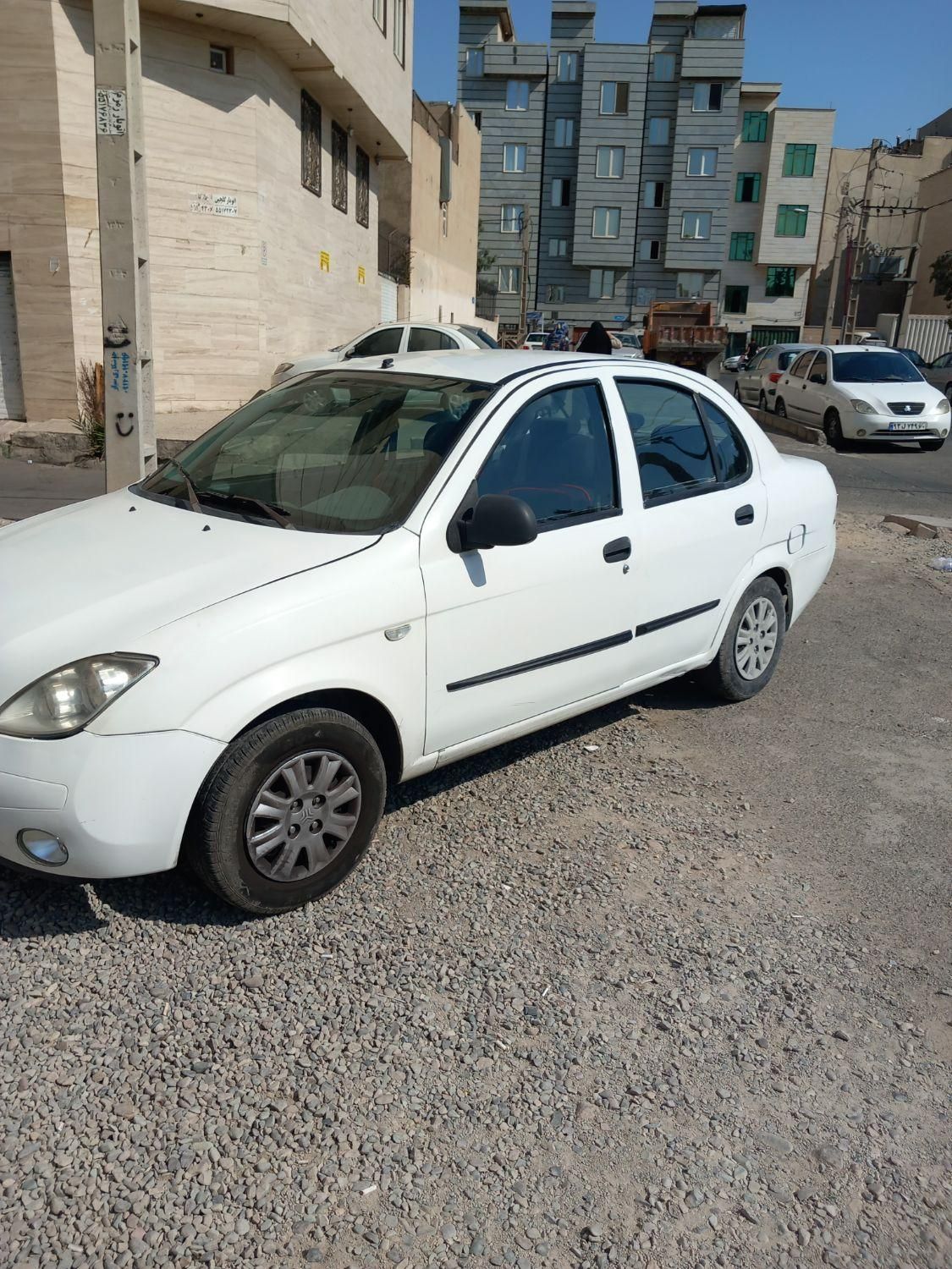 تیبا صندوق دار SX - 1400