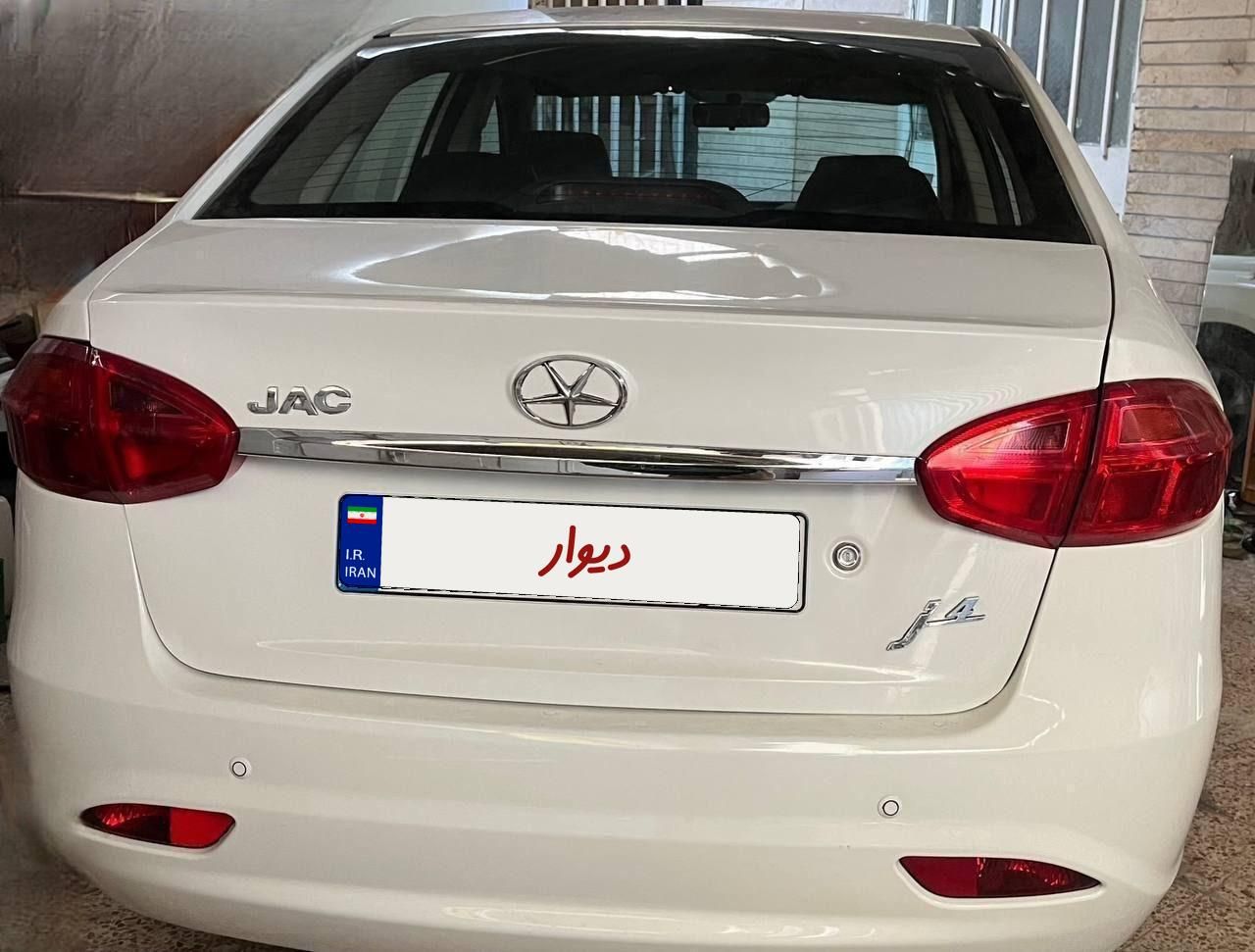 جک J4 اتوماتیک ساده - 1402