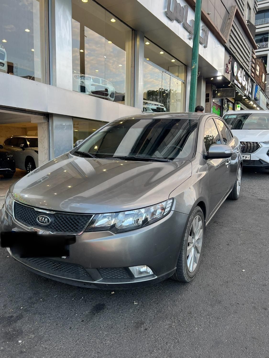 کیا سراتو 2.0 لیتر اتوماتیک GT لاین - 2010