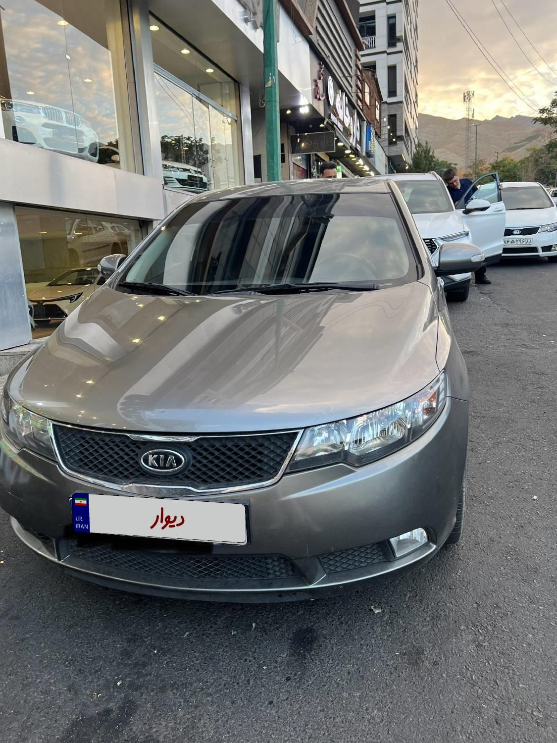 کیا سراتو 2.0 لیتر اتوماتیک GT لاین - 2010