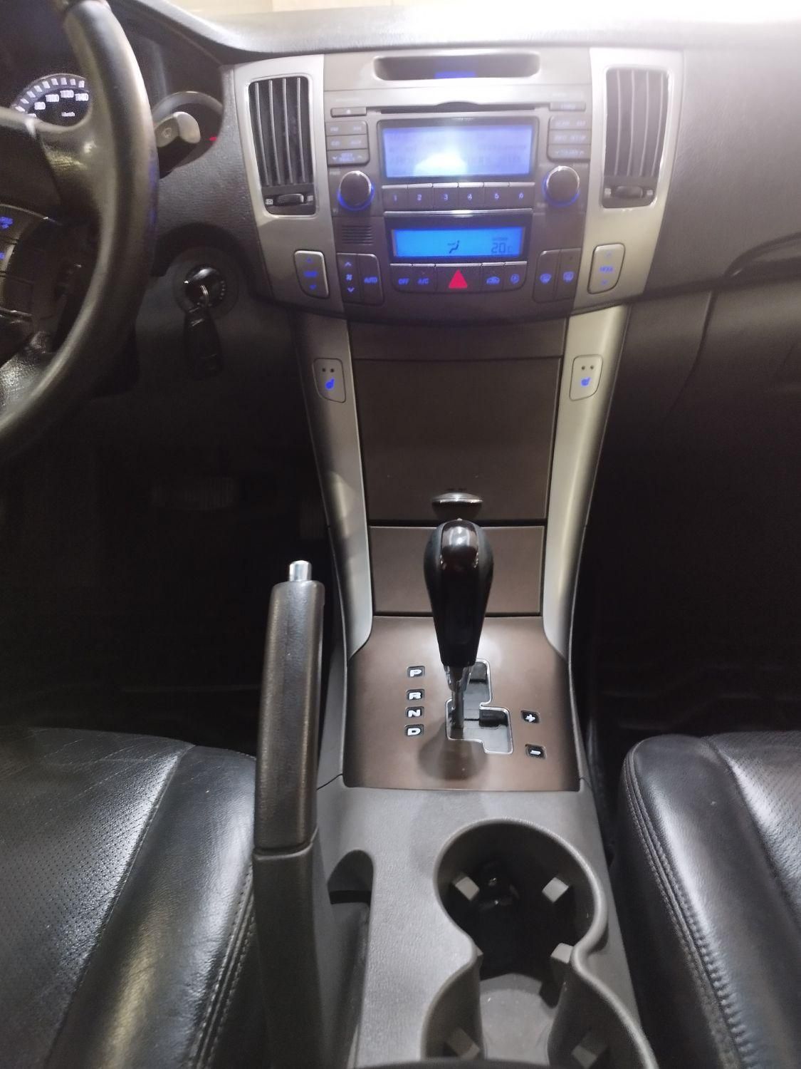 هیوندای سوناتا اتوماتیک NF 2400 - 2010