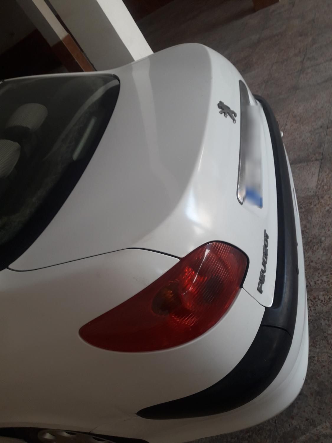 پژو ۲۰۶ صندوق دار v8 - 1396