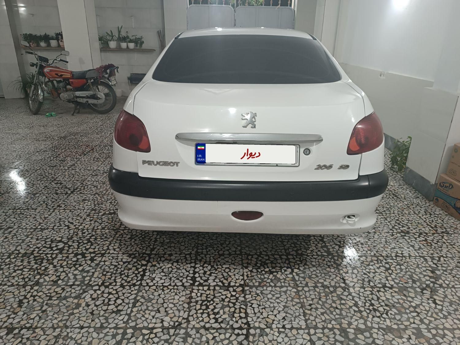 پژو ۲۰۶ صندوق دار v8 - 1393