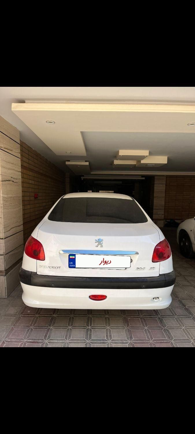 پژو ۲۰۶ صندوق دار v8 - 1395
