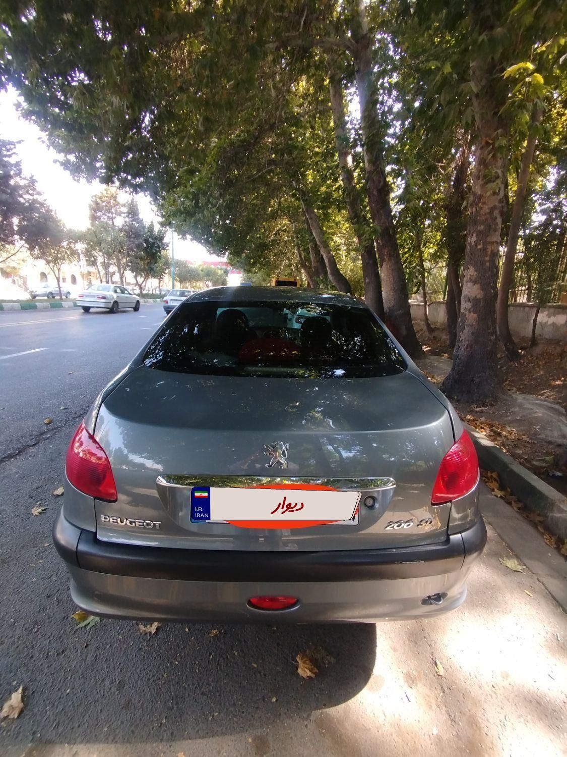 پژو ۲۰۶ صندوق دار v8 - 1390