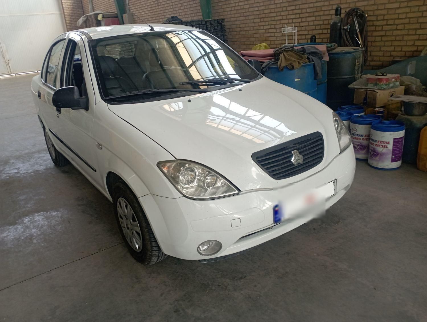 تیبا صندوق دار SX - 1396