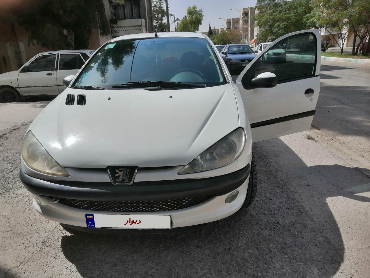 پژو ۲۰۶ صندوق دار v20 - 1389