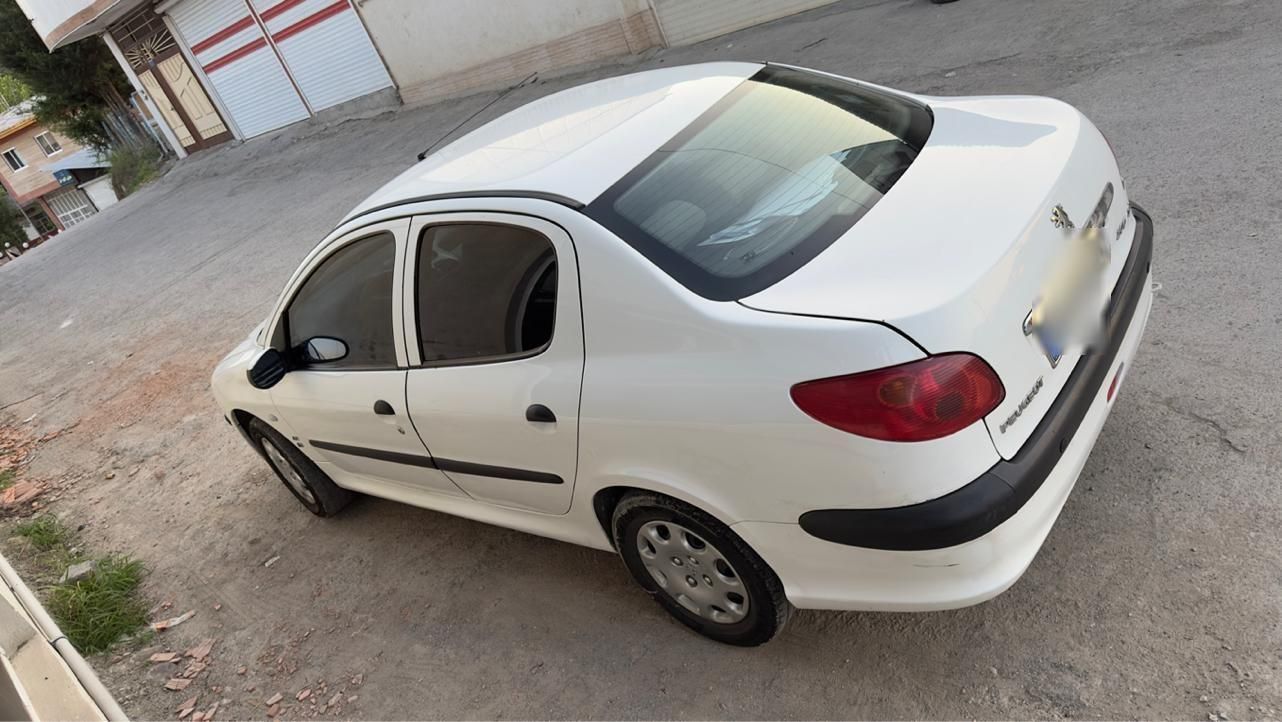 پژو ۲۰۶ صندوق دار v8 - 1395