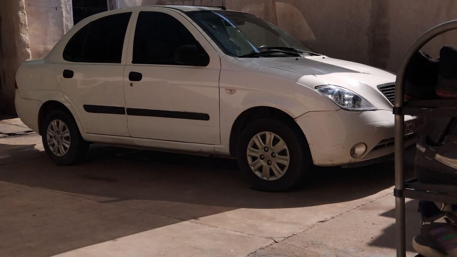 تیبا صندوق دار SX - 1395