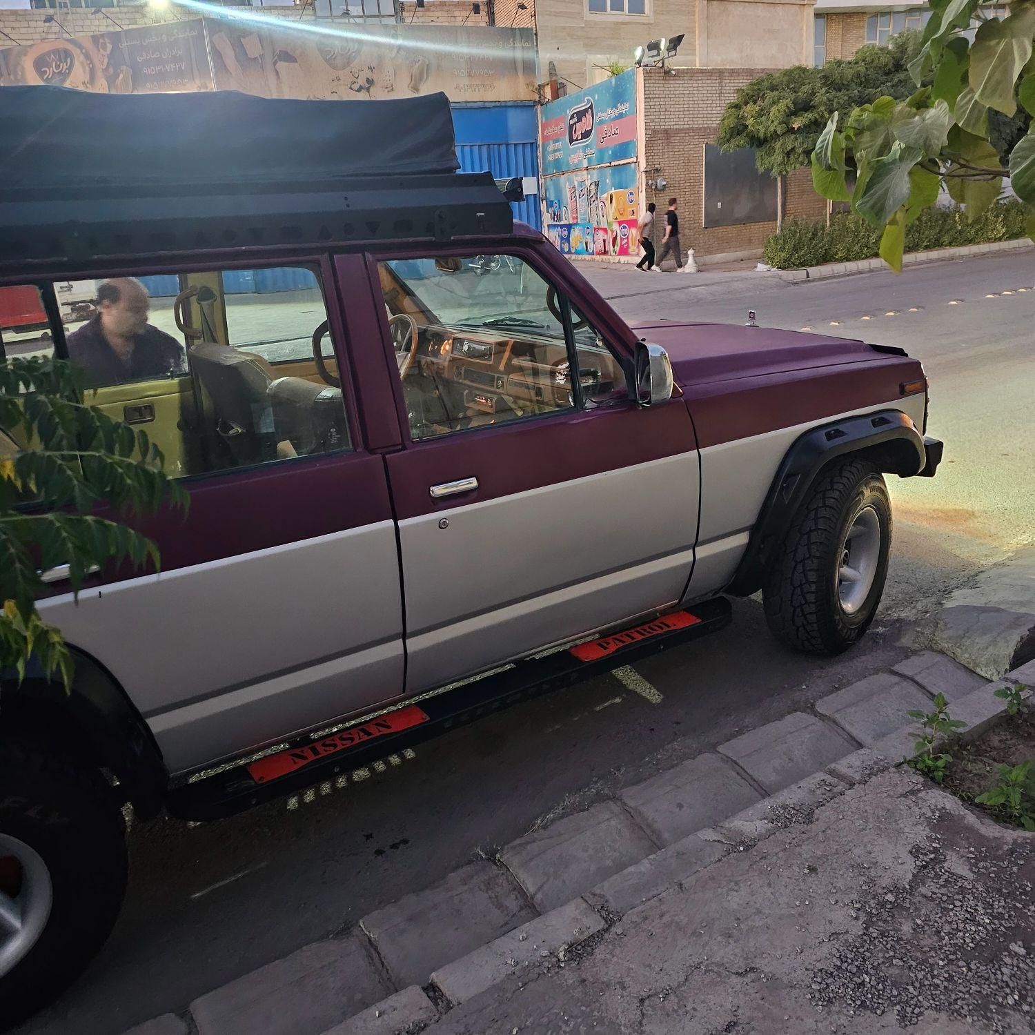 نیسان پاترول چهار درب 6 سیلندر - 1374