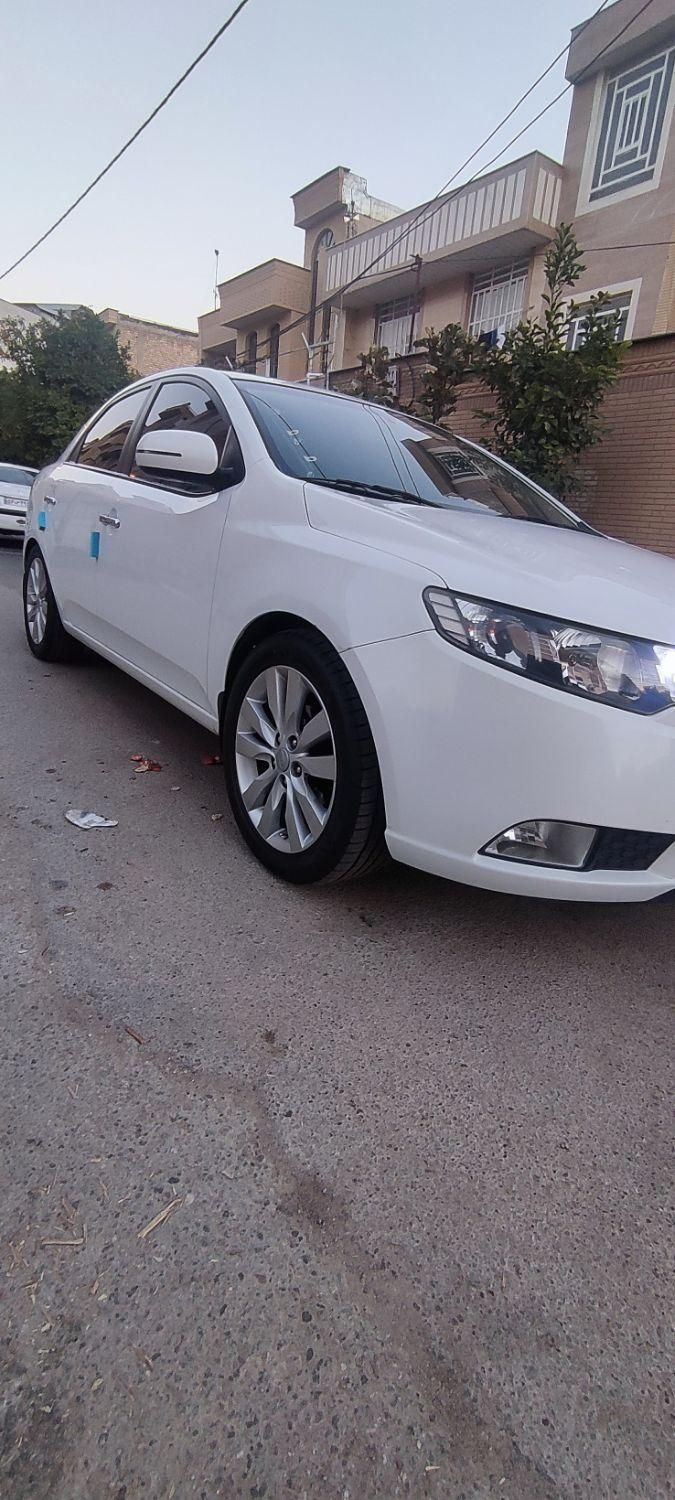 کیا سراتو 2.0 لیتر اتوماتیک GT لاین - 2011