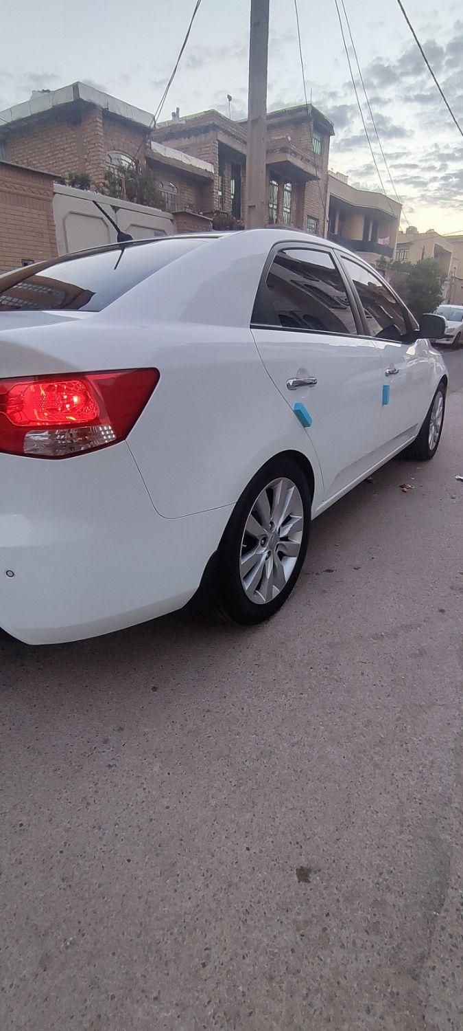 کیا سراتو 2.0 لیتر اتوماتیک GT لاین - 2011