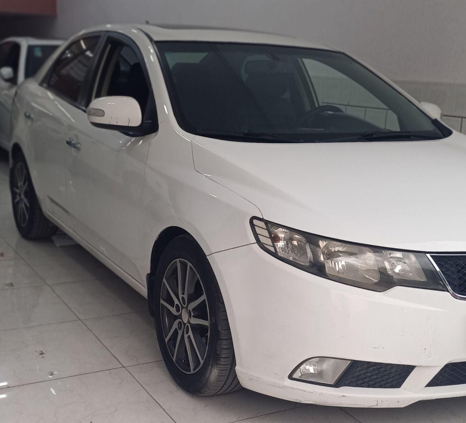 کیا سراتو 2.0 لیتر اتوماتیک GT لاین - 2010