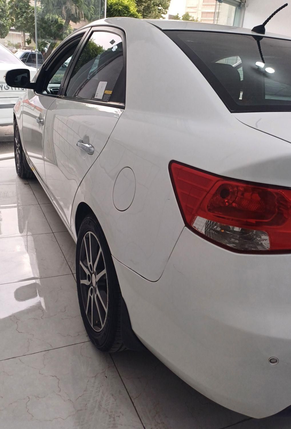 کیا سراتو 2.0 لیتر اتوماتیک GT لاین - 2010