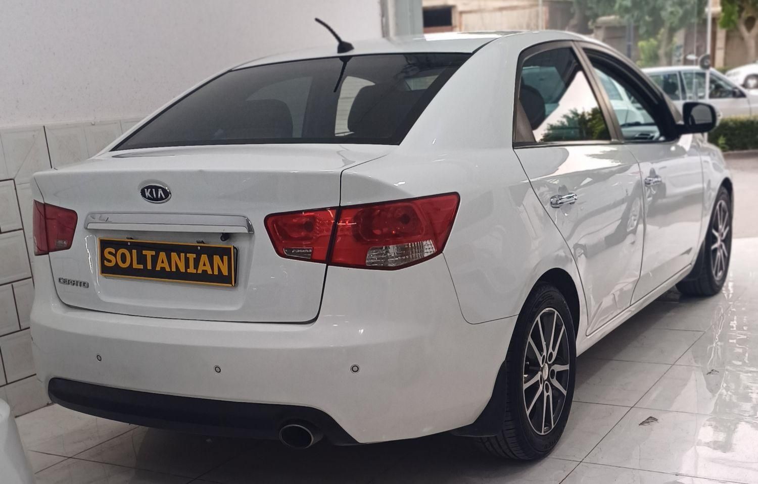 کیا سراتو 2.0 لیتر اتوماتیک GT لاین - 2010